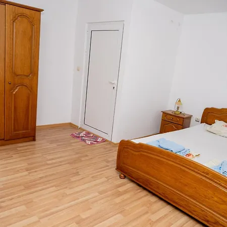 Vakantiehuis за гости - аербул и приятели Gabrovtsi