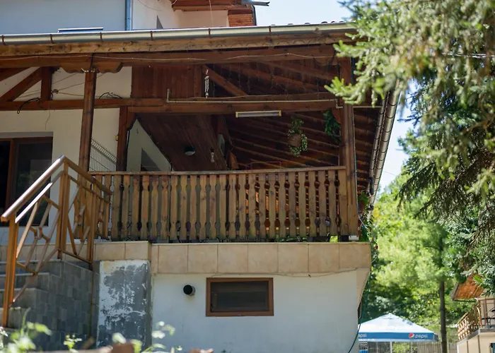 Semesterbostad за гости - аербул и приятели *